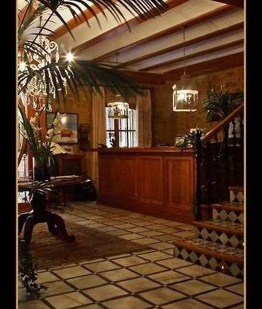 Casa Babel Hotel 3*