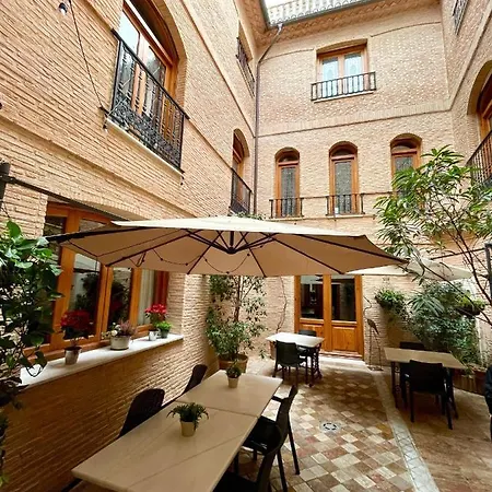 Casa Babel 3*