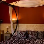 Casa Babel Hotel 3*