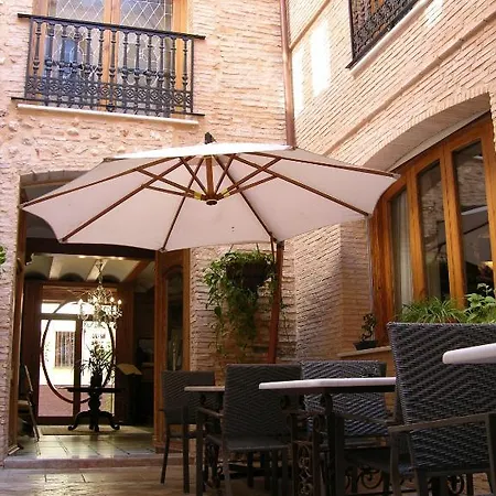 Отель Casa Babel 3*