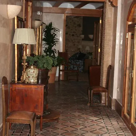 Casa Babel 3*